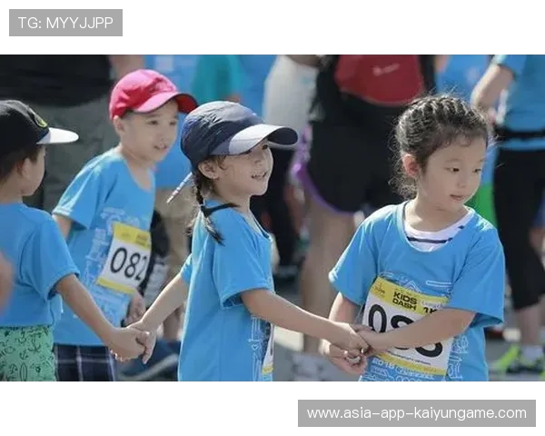 胡志明市马拉松：越南运动员破纪录，赛事精彩不断！，越南胡志明照片